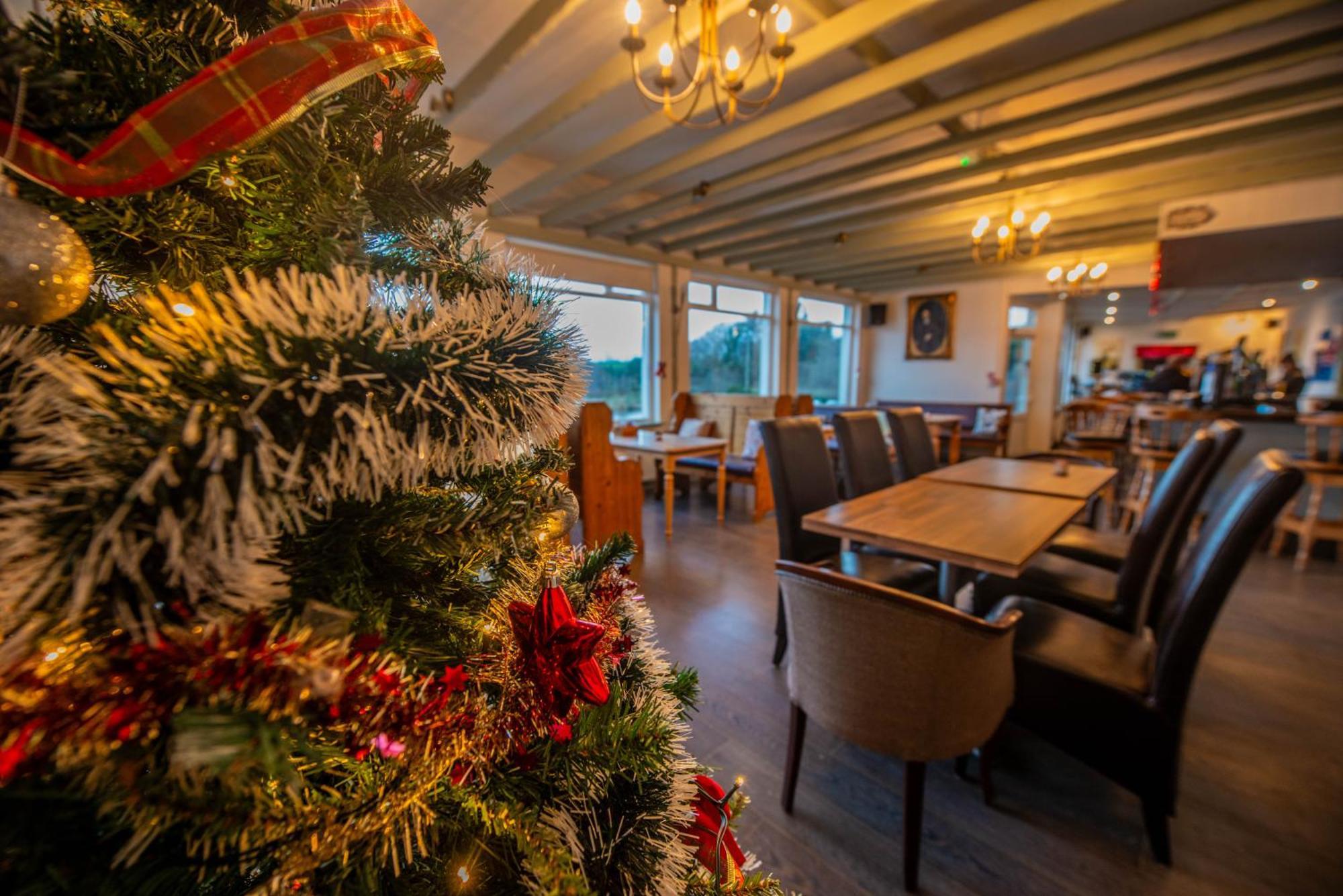 Greenfield Lodge Hotel Bar & Bistro Headford Bagian luar foto