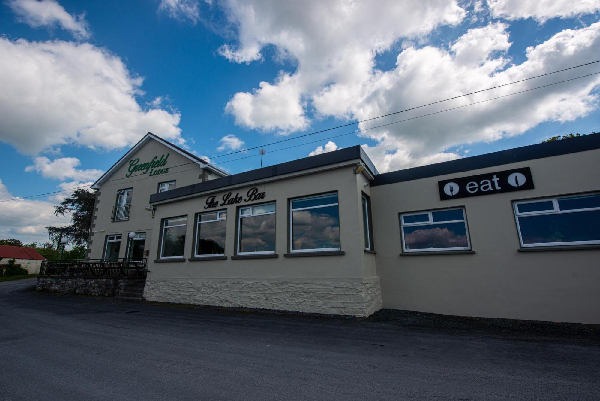 Greenfield Lodge Hotel Bar & Bistro Headford Bagian luar foto