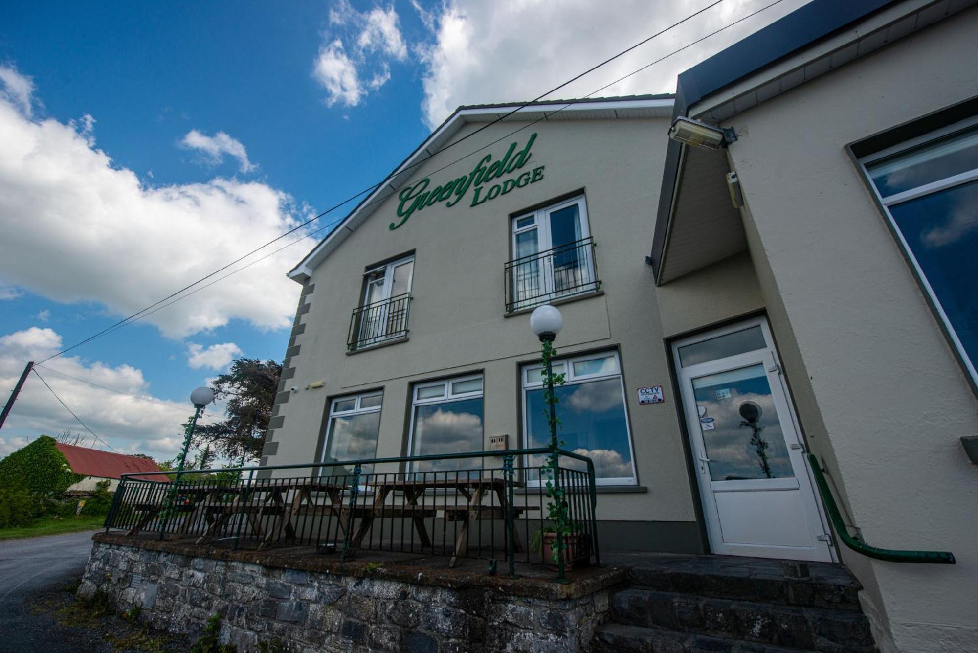 Greenfield Lodge Hotel Bar & Bistro Headford Bagian luar foto
